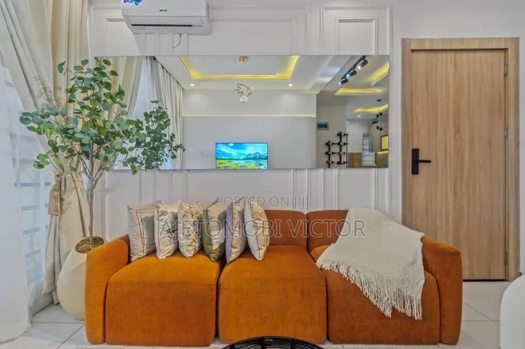 Luxury 1bedroom With Ps5, Dart Board and 2balconies in Ologolo