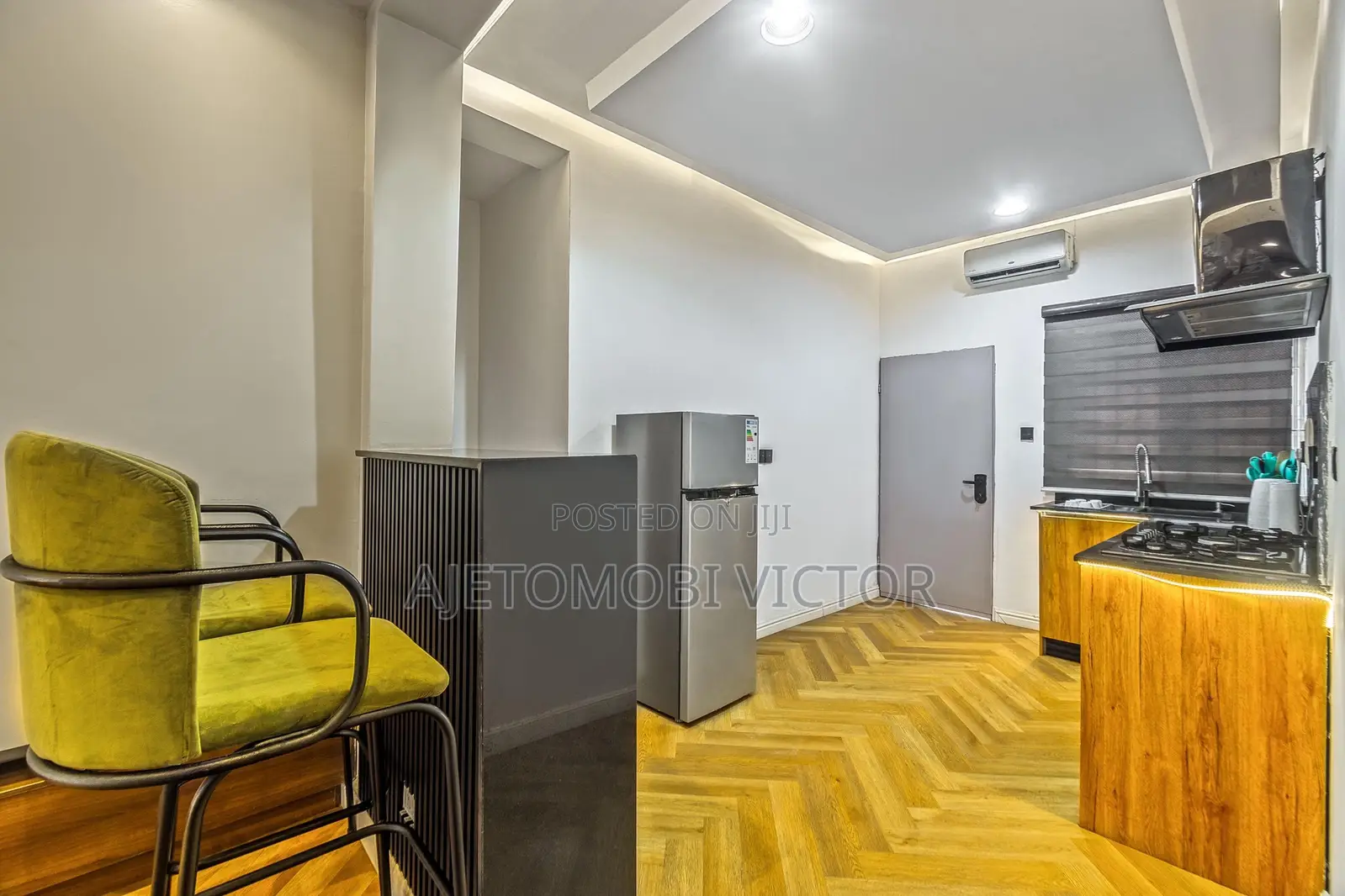 Luxury 2bedroom Apartment With Private Cinema,Pool and Snooker in Lekki Phase 1