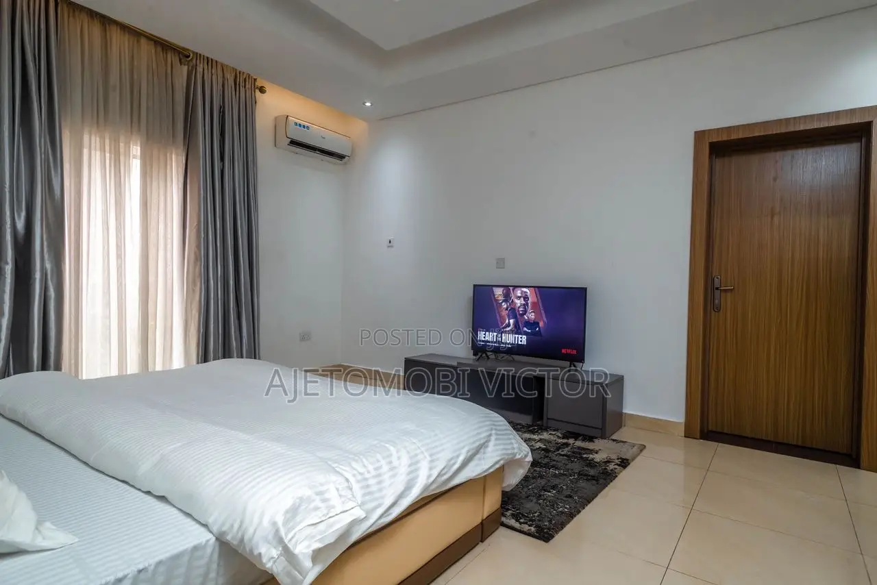 Cozy 3bedroom Apartment in Ikeja in Ikeja GRA