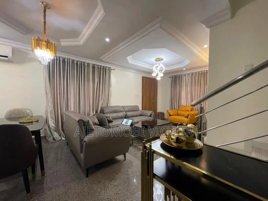 Luxury 3bedroom Duplex Apartment in Mobolaji Bank Anthony Way