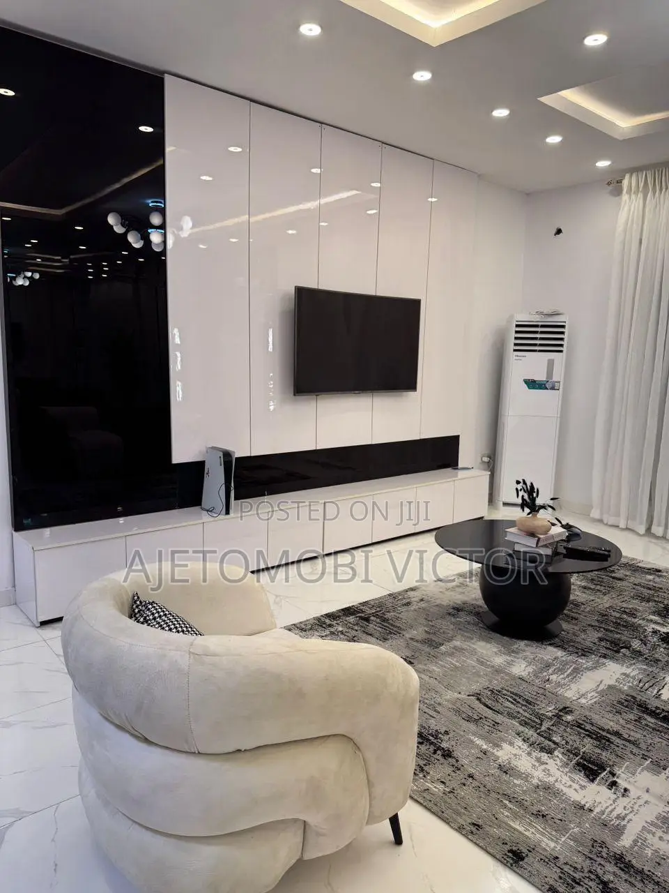 Luxury 2bedroom With Private Cinema and Snooker in Lekki Phase 1