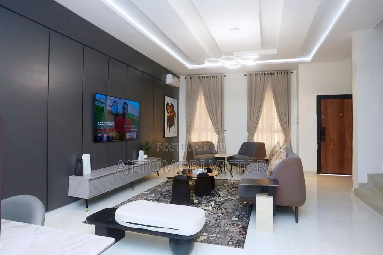Luxurious 3bedroom Terrace With Gym and Snooker in Ikate