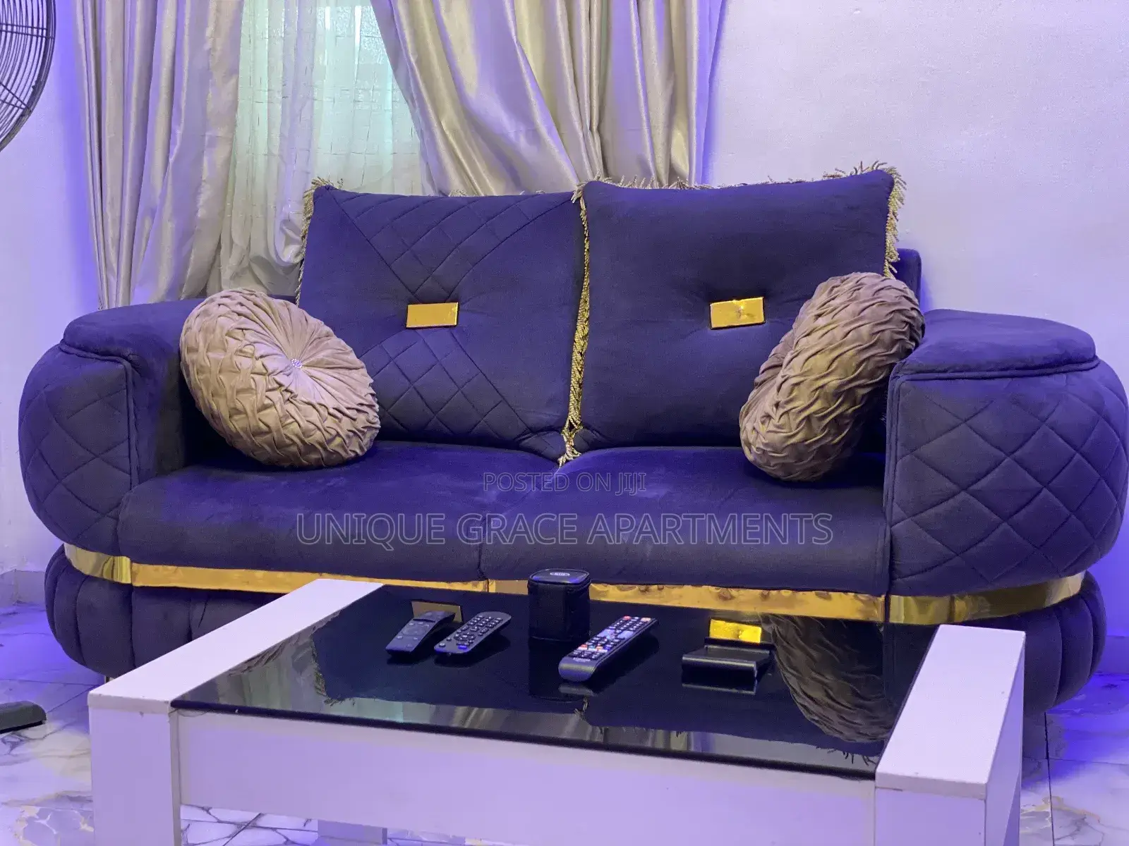 Unique Grace Lovely One Bedroom , 247light, Wi-Fi in Ifako-Ogba
