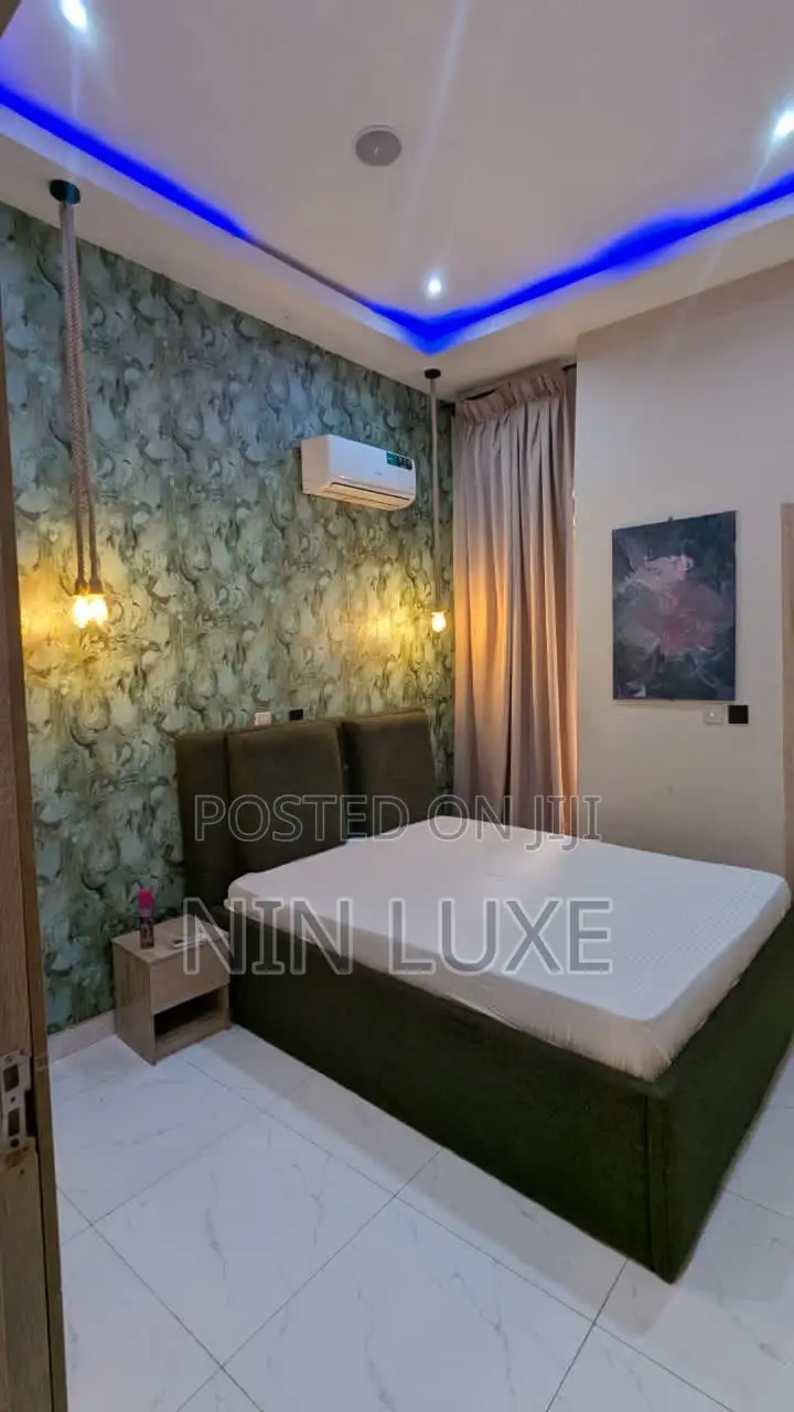 Beautifully Furnished 4bedroom Shared Apartment in Lekki Phase 2