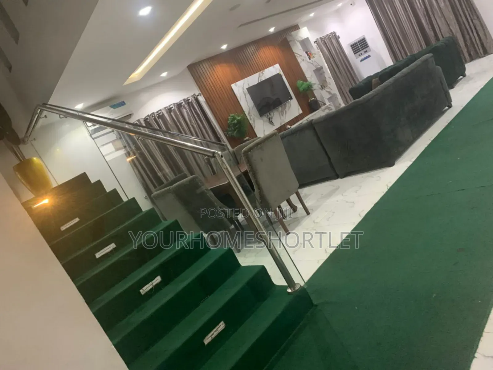 Luxury 4 Bedroom With Swimming Pool That Allows Party With Dj in Egbeda