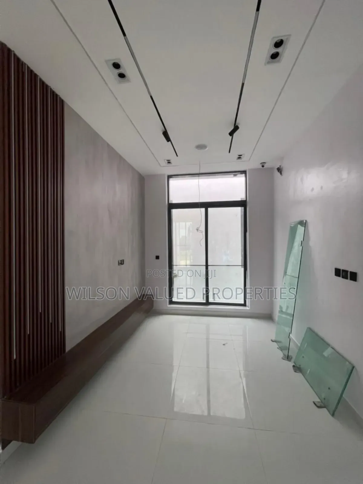 5bdrm Duplex in Wvp Homes, Chevron for sale in Chevron