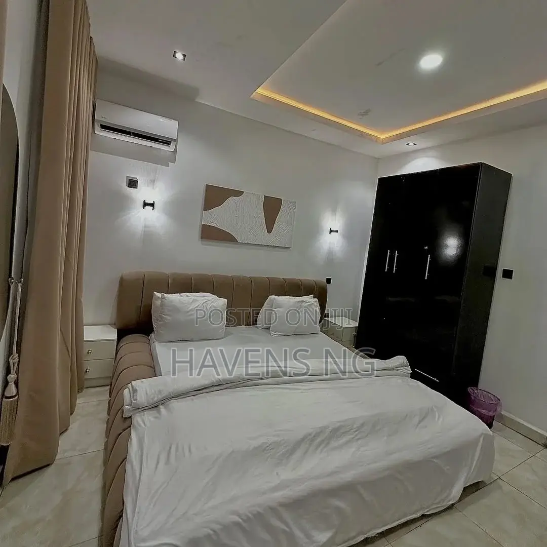 Tasteful 3-Bedroom Apartment in Wuye