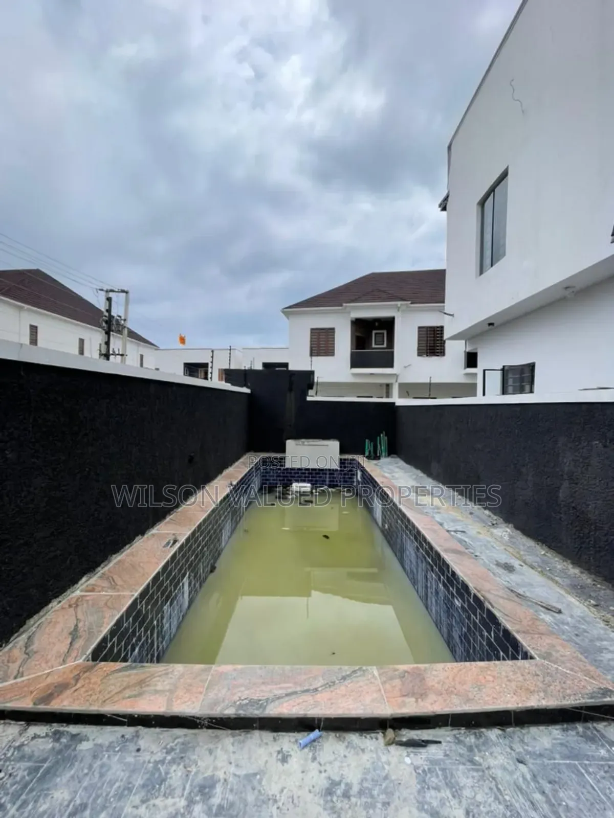 4bdrm Duplex in Wvp Homes, Lekki for sale in Lekki