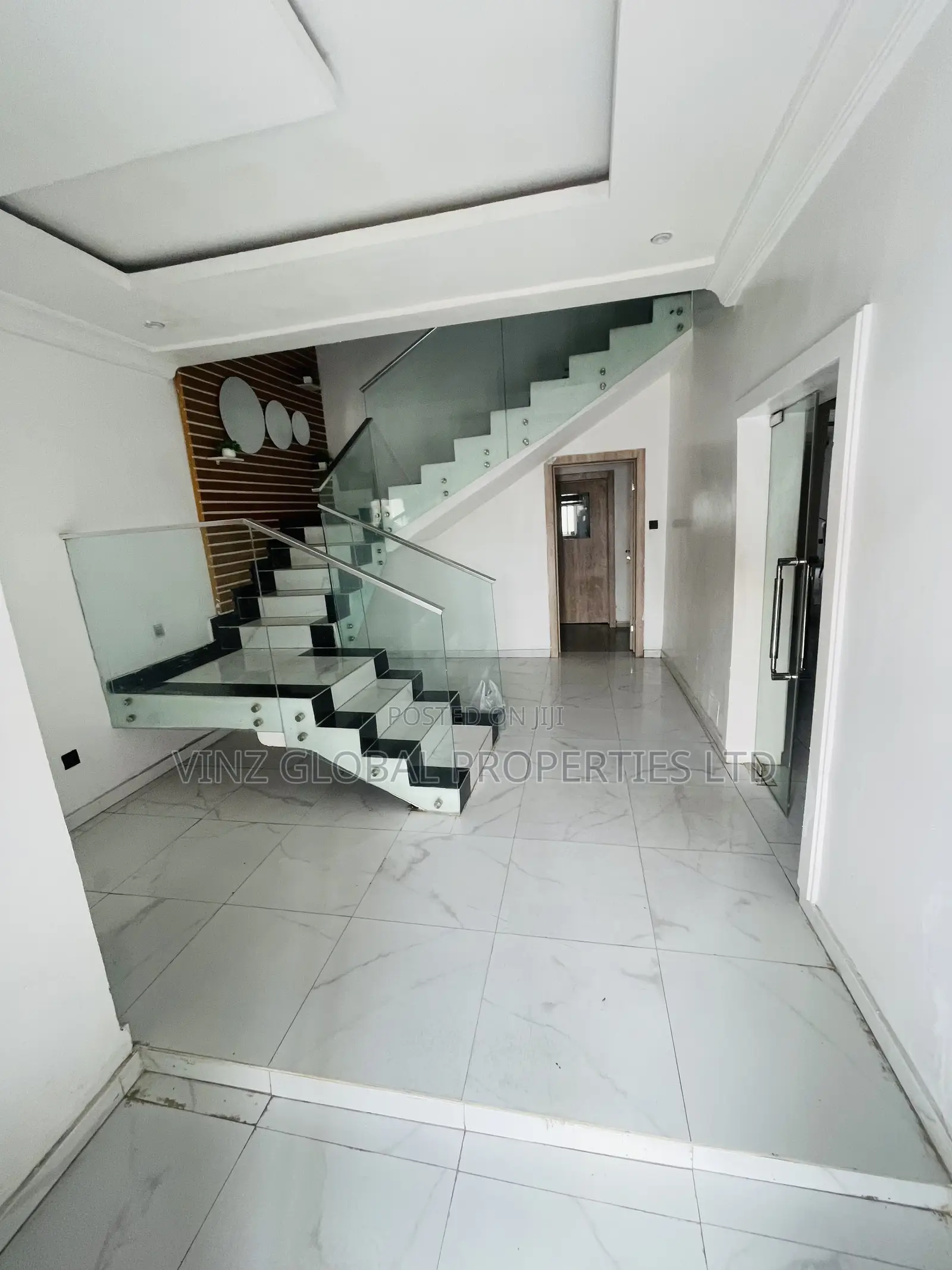 Exclusive Furnished 4 Bedroom Duplex With Ps5, Pool, Snooker, Tennis in Ajah