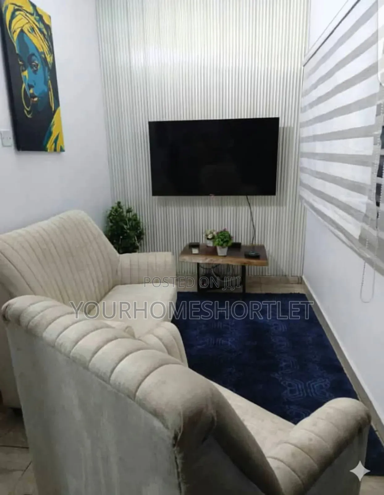 Room and Parlor That Allows Daily, Weekly, Monthly in Adeniyi Jones