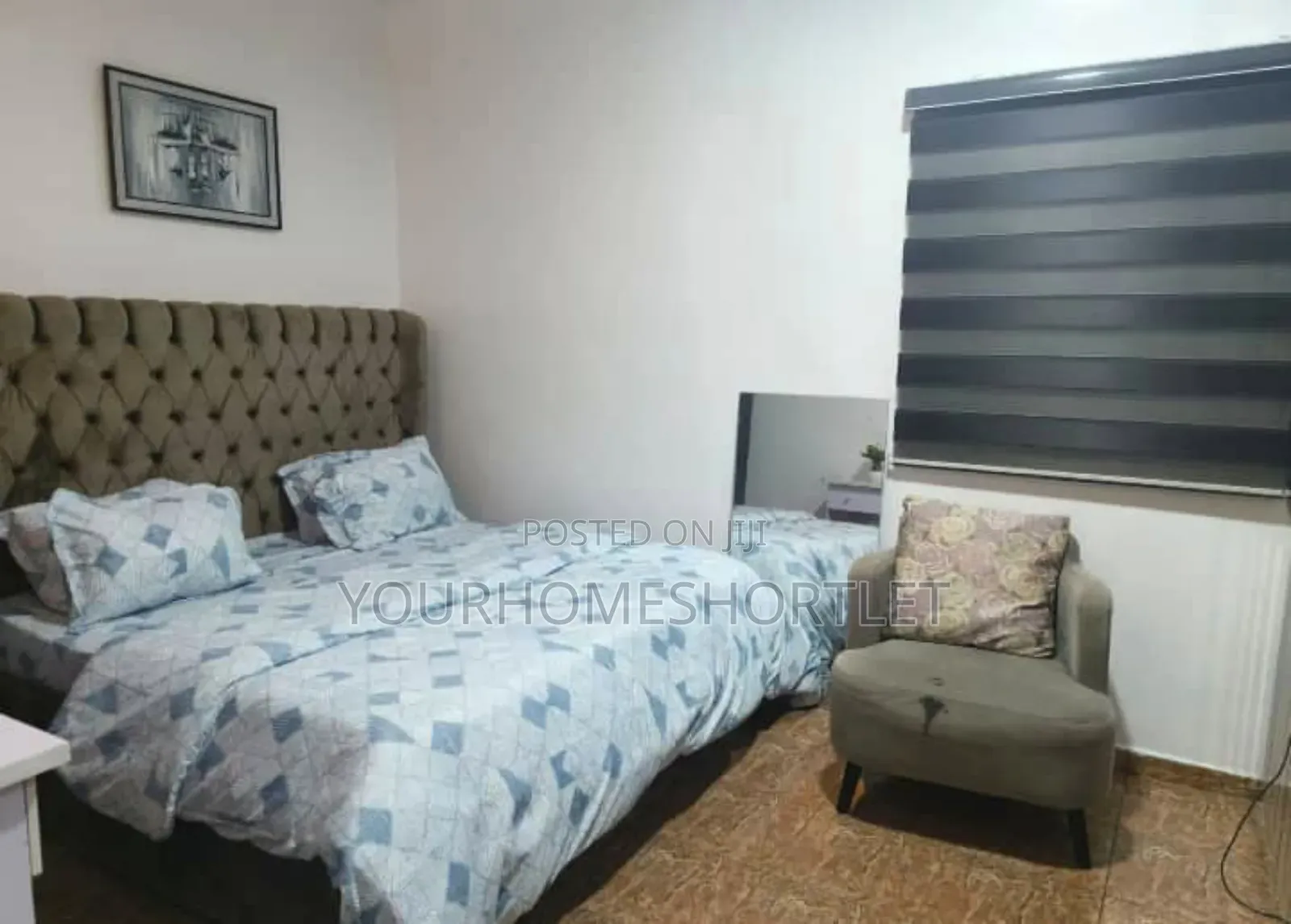 Room and Parlor That Allows Daily, Weekly, Monthly in Adeniyi Jones