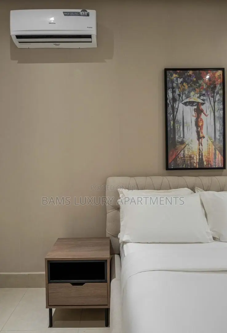Beautiful Sea View Luxury 3bedroom With, Elevator, Balcony Wine Bar in Victoria Island