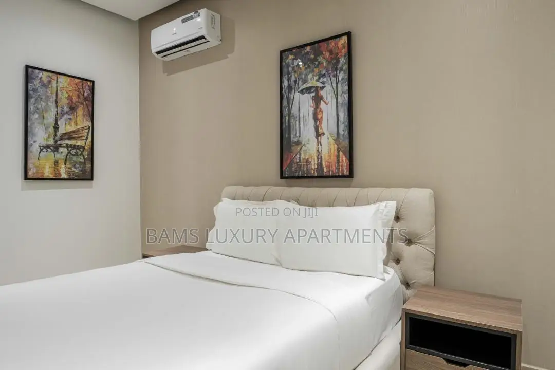 Beautiful Sea View Luxury 3bedroom With, Elevator, Balcony Wine Bar in Victoria Island