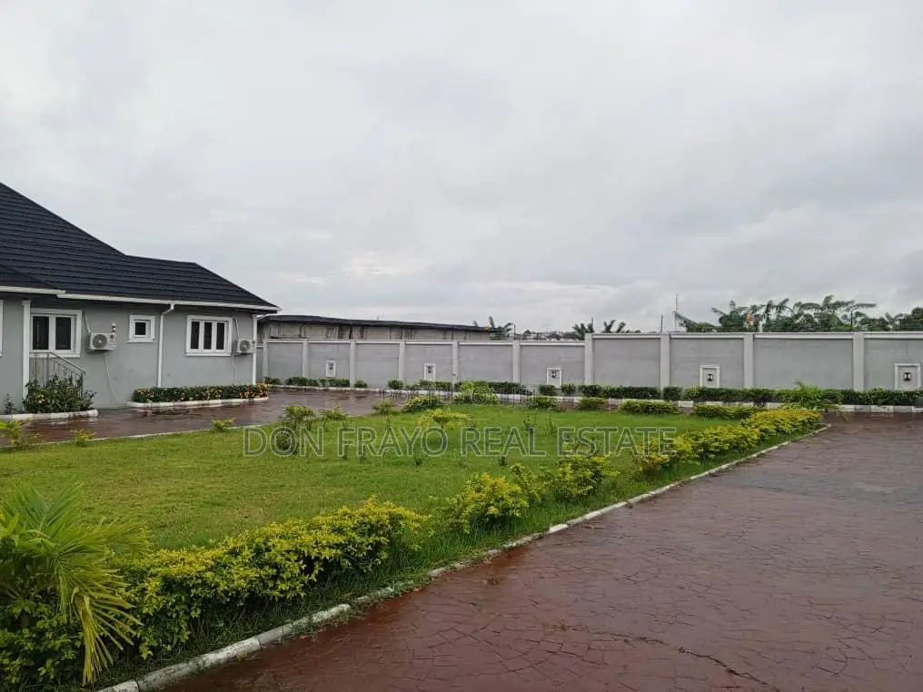 Exquisite 2 Beds Service Apartment at Green Gate Oluyole Estate in Oluyole Estate