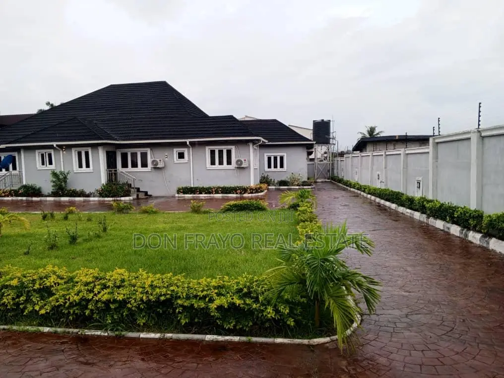 Exquisite 2 Beds Service Apartment at Green Gate Oluyole Estate in Oluyole Estate