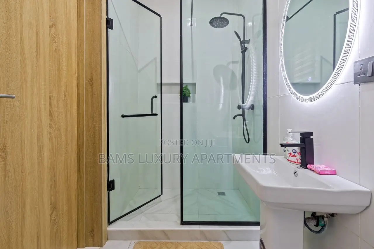 Luxury 2 Beds Apartment With Cityview At Ikate in Ikate