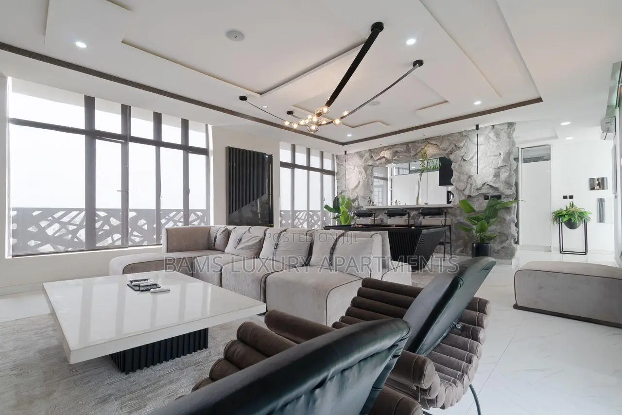 Luxurious 3bedroom Penthouse Villa With City View! in Ikate