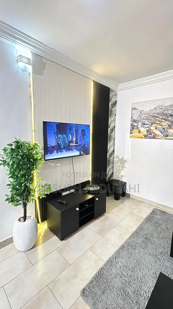1 Bedroom Gra Ikeja in Ikeja GRA
