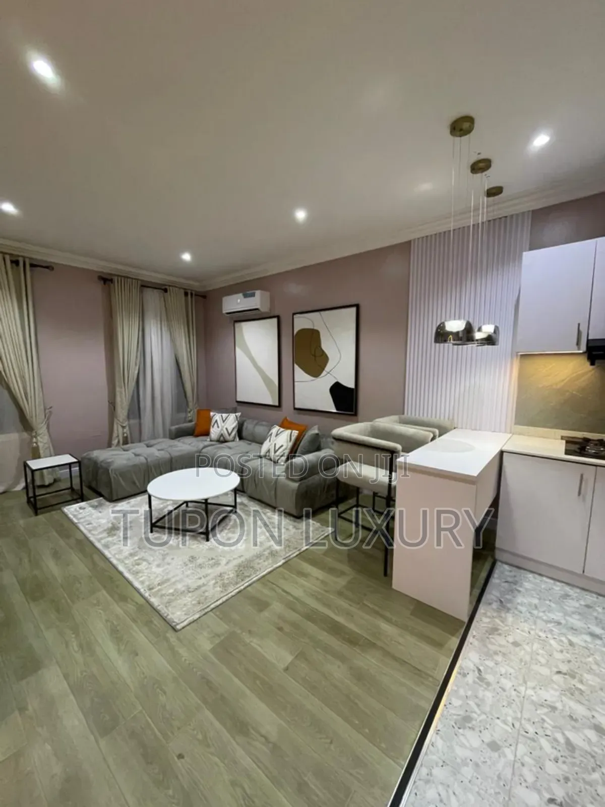 Neatly Furnished 1bedroom With Pool in Ikoyi