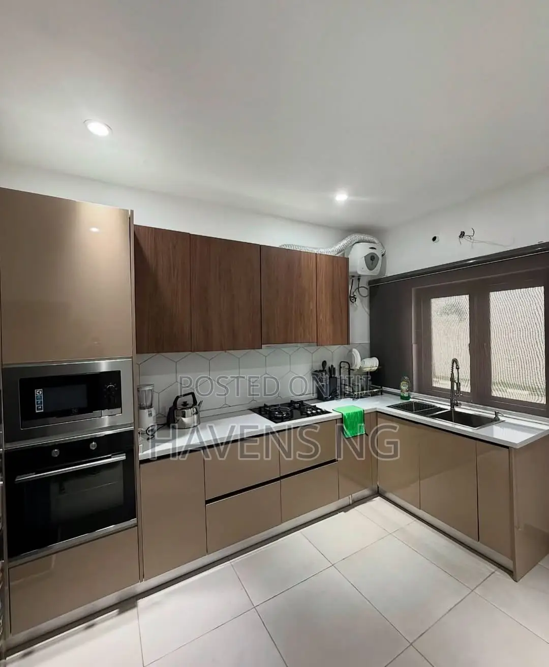 Exquisitely Furnished Spacious 3 Bedroom Terrace With Swimming Pool in Jabi