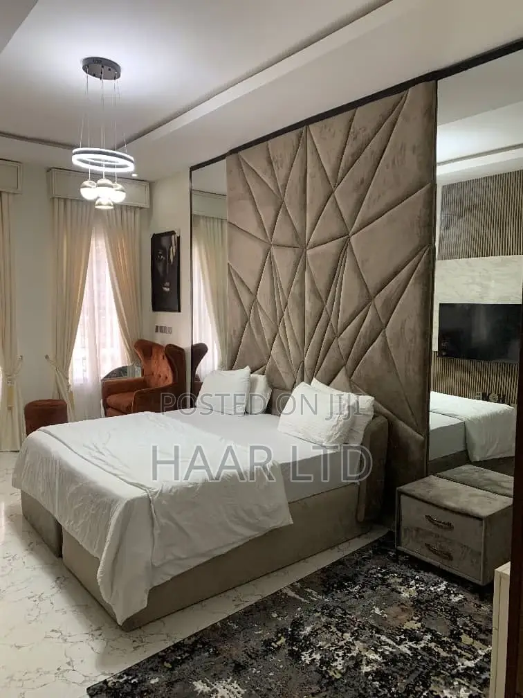 Monthly Studio Room Per Month With Gym,Pool,Netflix and Wifi in Lekki Phase 2