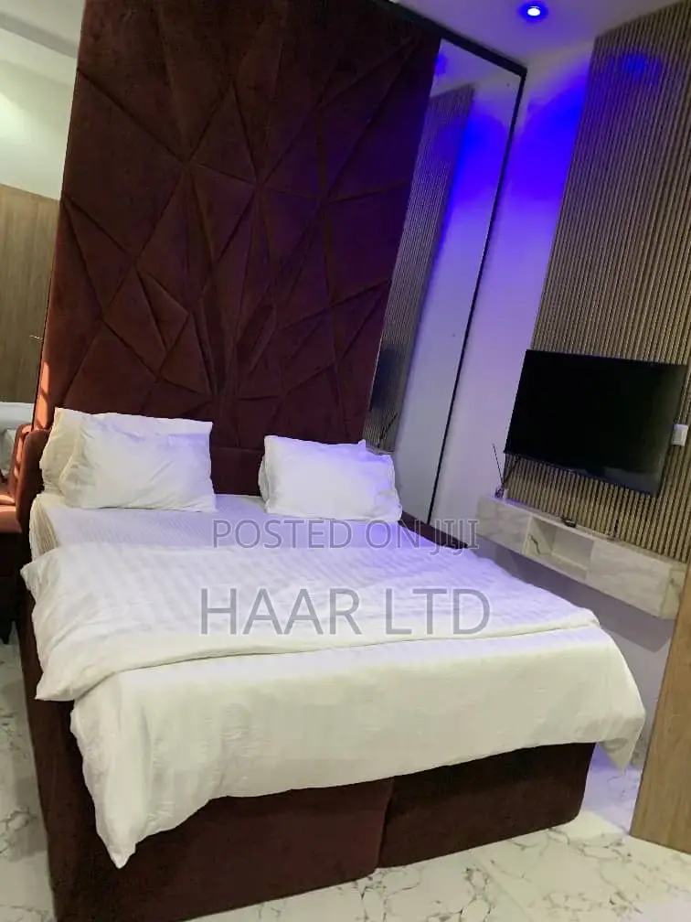 Monthly Studio Room Per Month With Gym,Pool,Netflix and Wifi in Lekki Phase 2