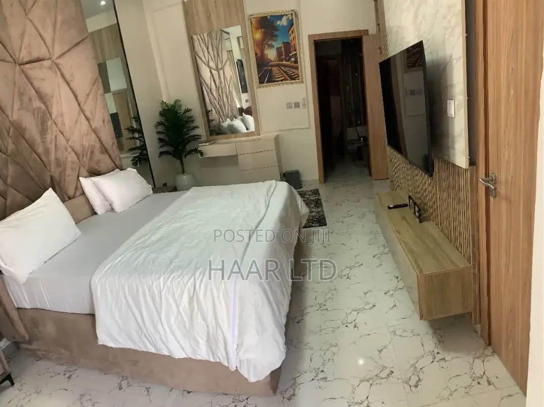Monthly Studio Room Per Month With Gym,Pool,Netflix and Wifi in Lekki Phase 2