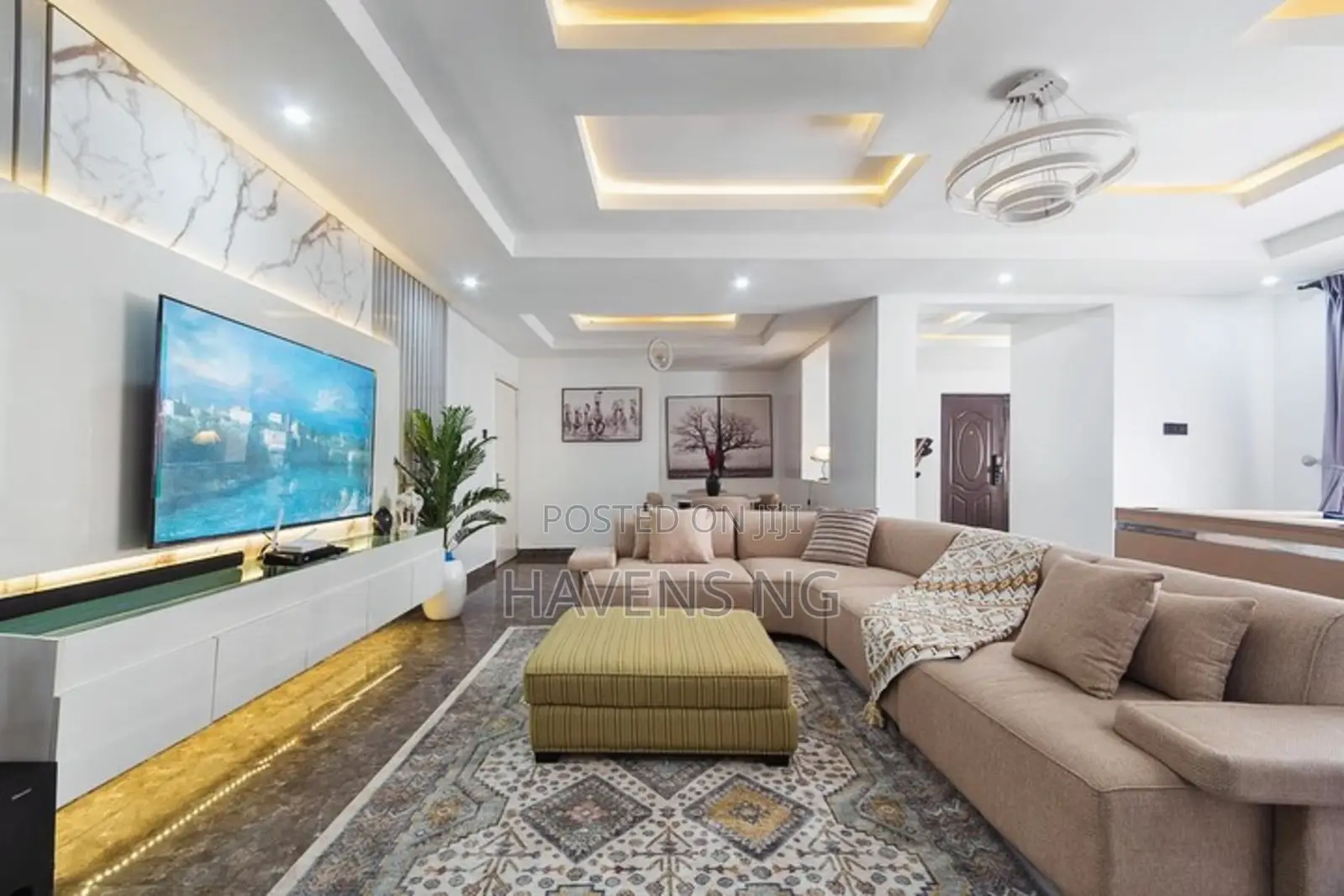 Beautiful 3 Bedroom Apartment With Swimming Pool Snooker Table in Victoria Island Extension
