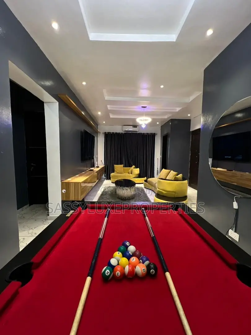2 Bedroom Furnished Apartment With Ps5 in Lekki Phase 1