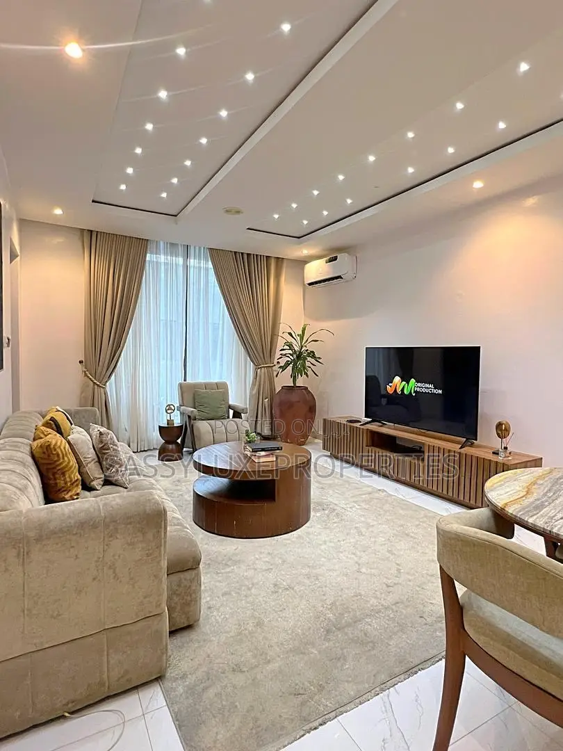 2 Bedroom Apartment With Ps5 on Request in Ikate