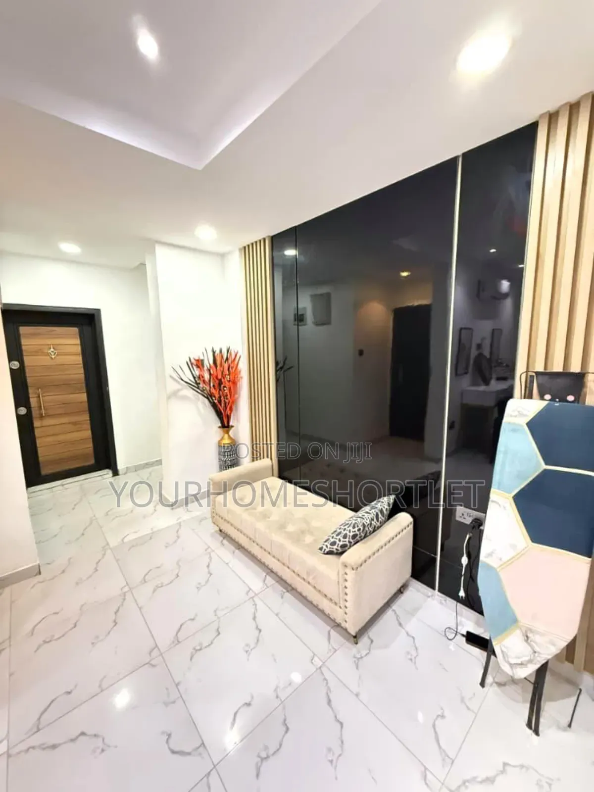 Luxury 2 Bedroom With Ps5 in an Estate in Allen Avenue