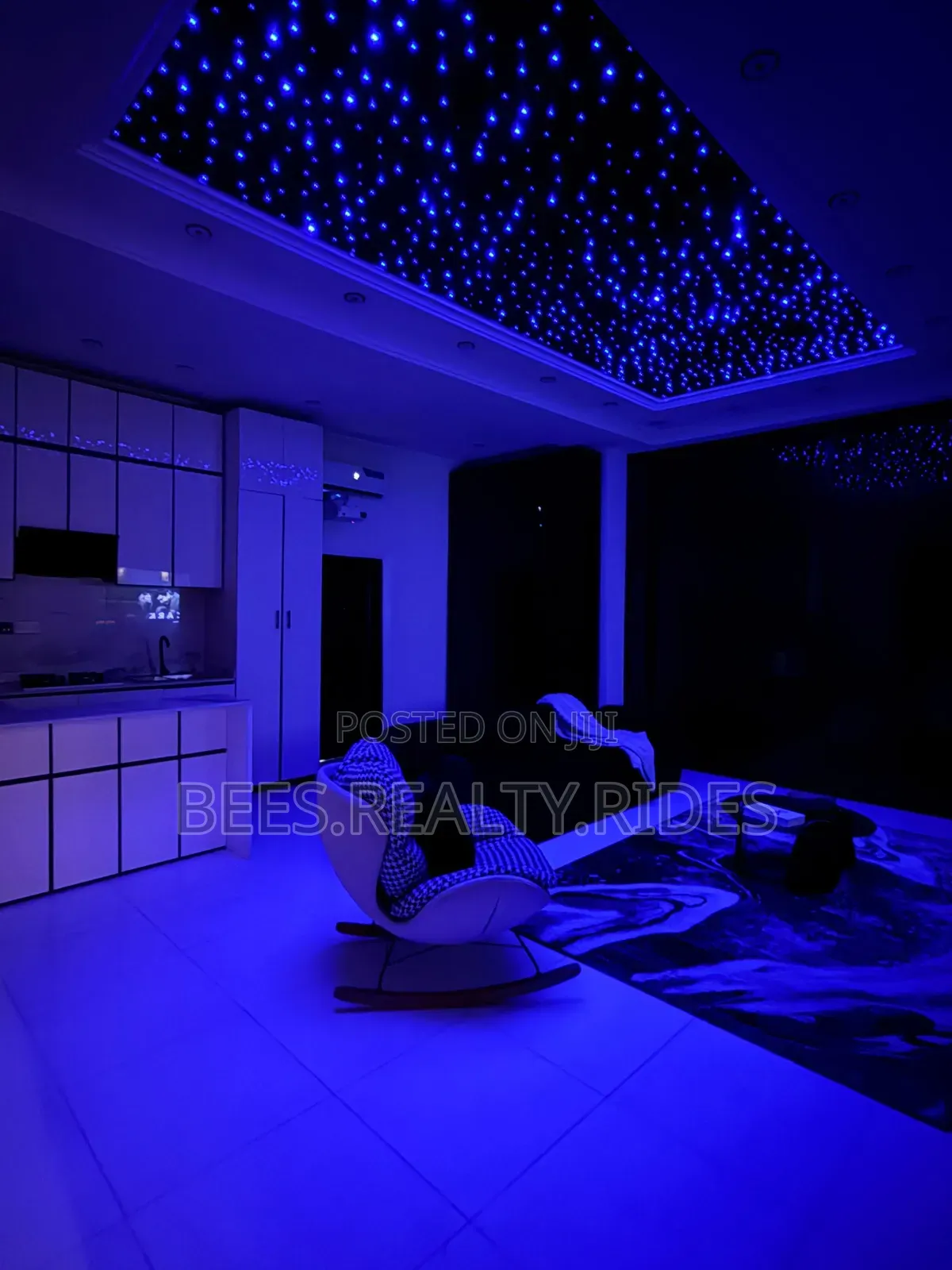 Luxury 1 Bedroom Apartment With a Cinema, Bathtub and a Private Cinema in Chevron