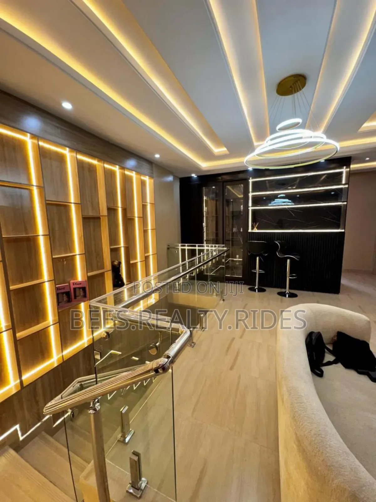 Waterfront 4 Bedroom Duplex With a Ps5, Snooker a Bathtub in Ikoyi