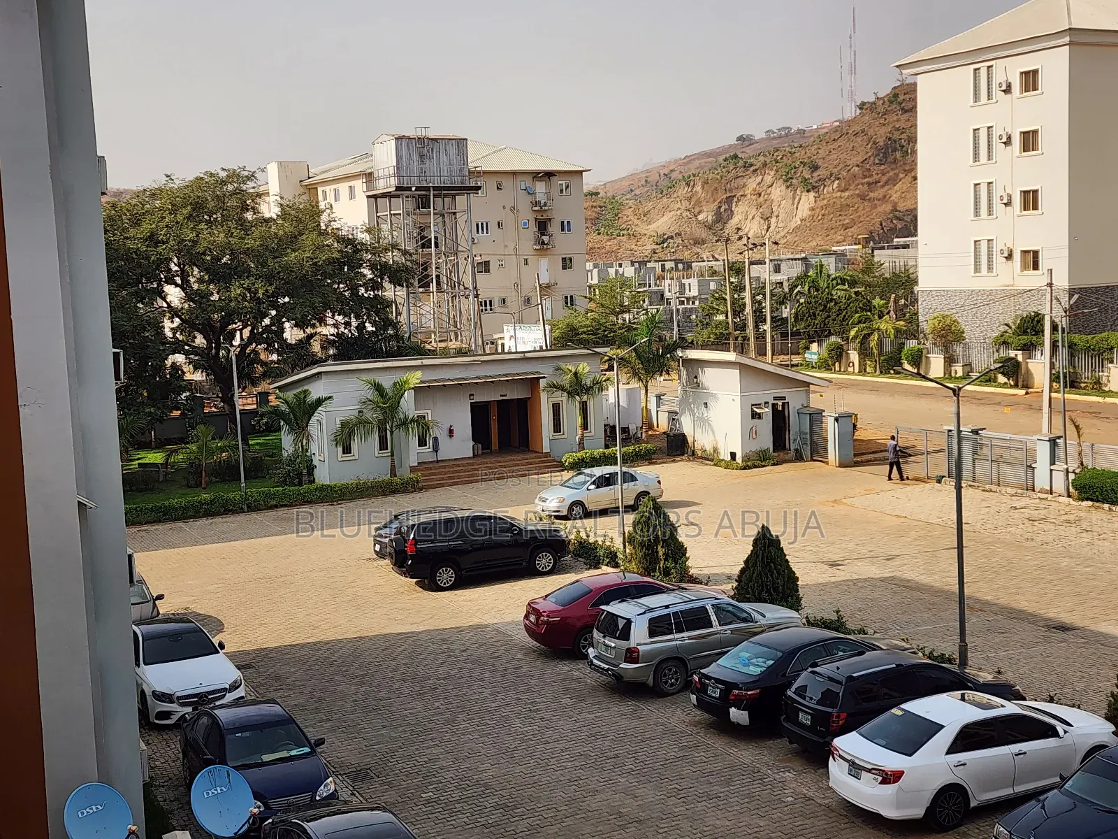 Fully Furnished and Serviced Luxury One Bedroom Apartment in Katampe (Main)