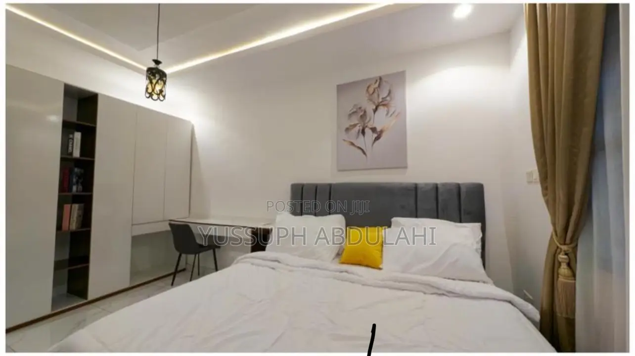 1 Bedroom Surulere in Adelabu