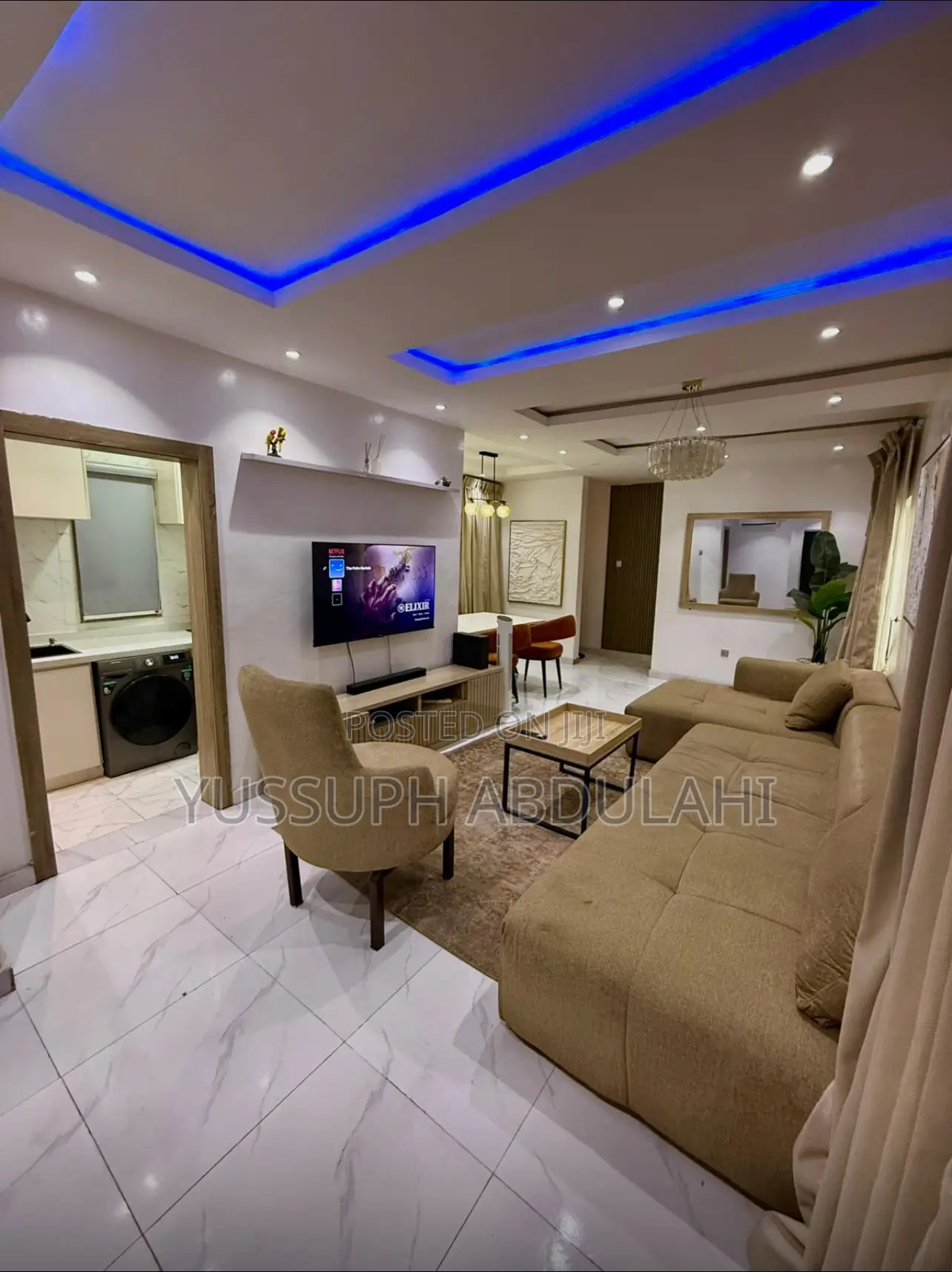 2 Bedrooms Yaba Alagomeji in Alagomeji
