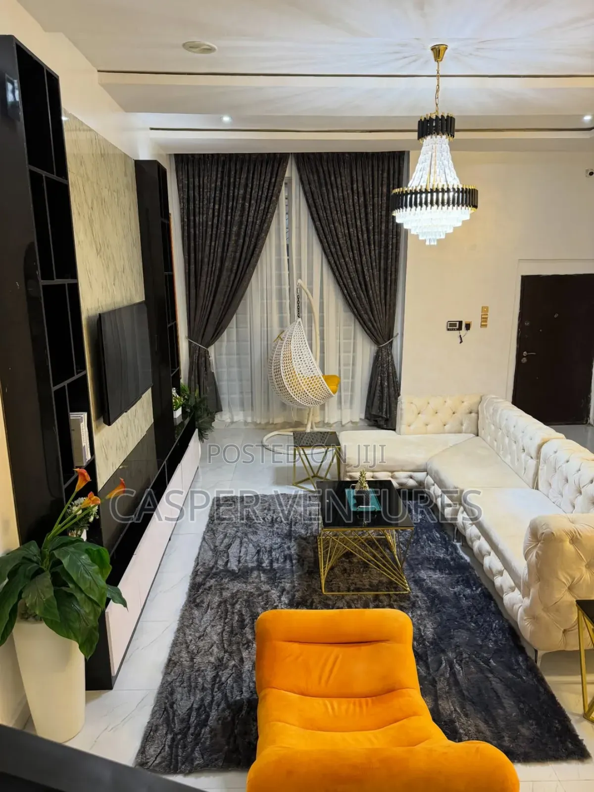 Sparking Cozy Monthly Apartment in Chevron