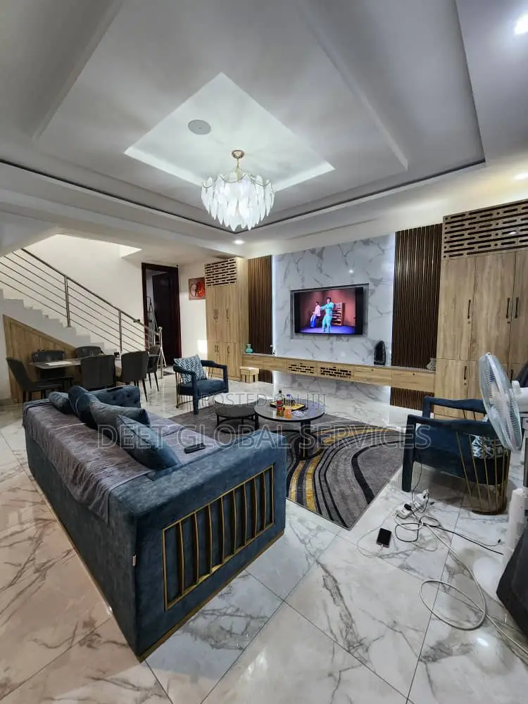 4bedroom Serviced Apartment Apartment Adeniyi-Jones Ikeja in Adeniyi Jones