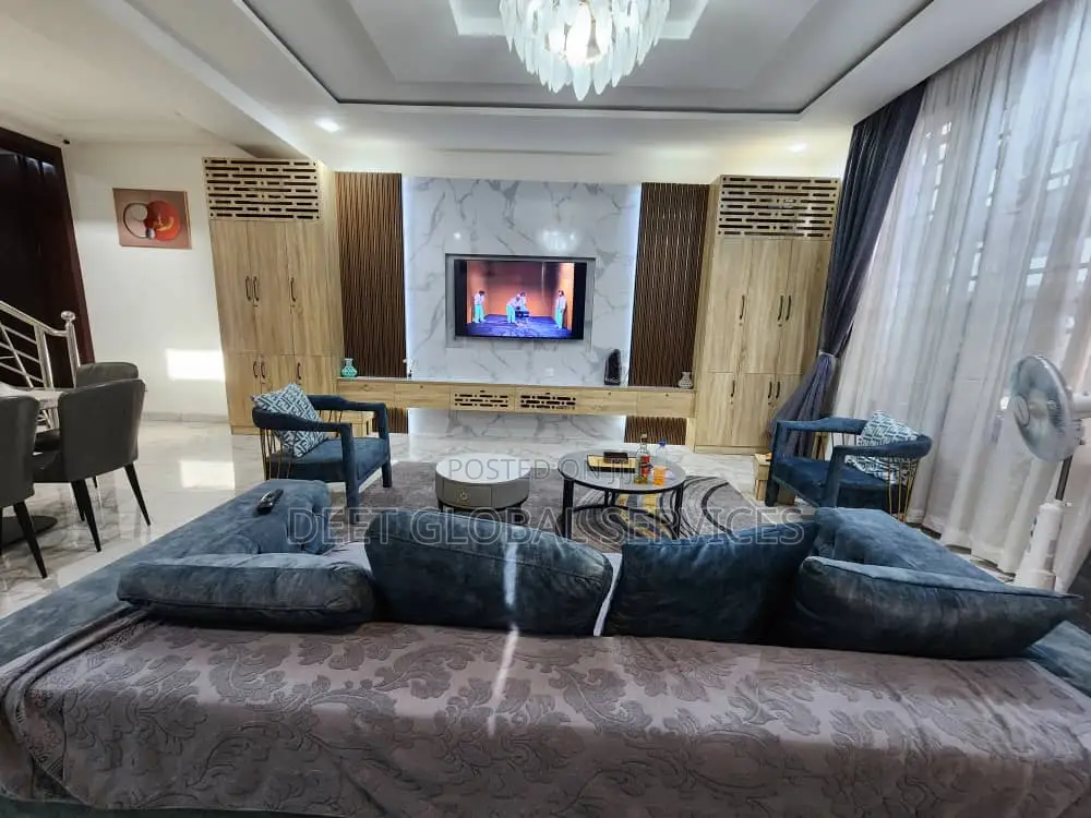 4bedroom Serviced Apartment Apartment Adeniyi-Jones Ikeja in Adeniyi Jones