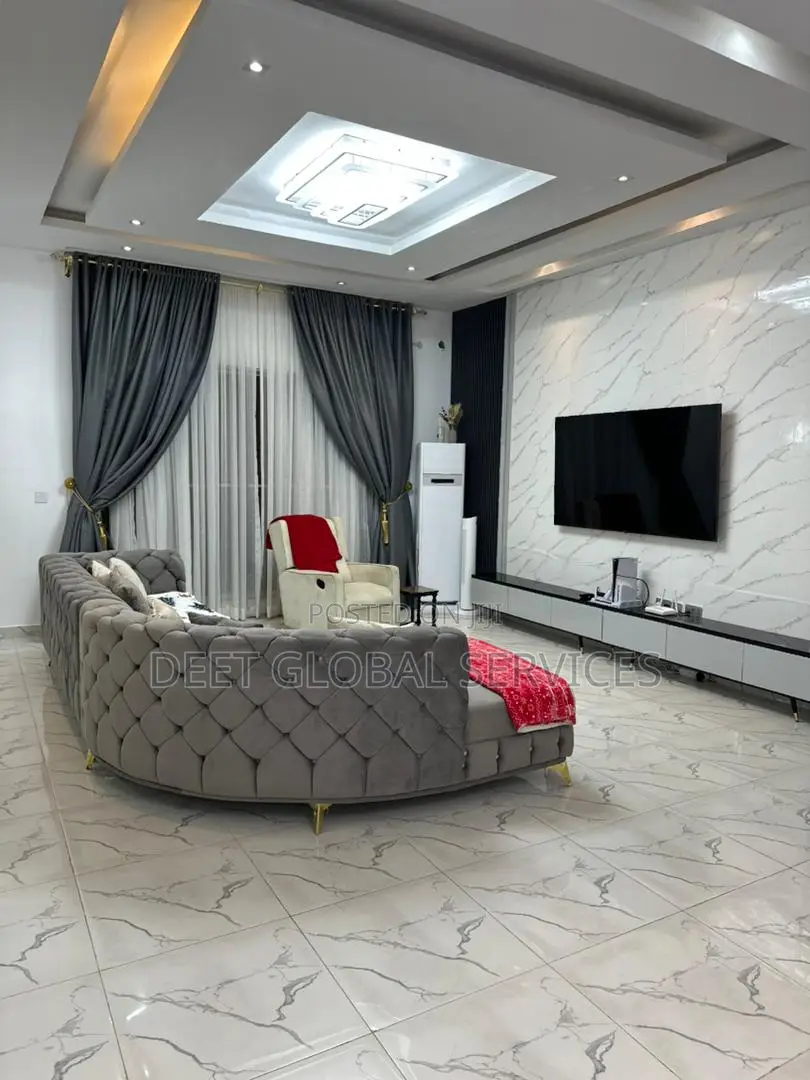 3bedroom Shortlet Apartment Gra Ikeja in Ikeja GRA