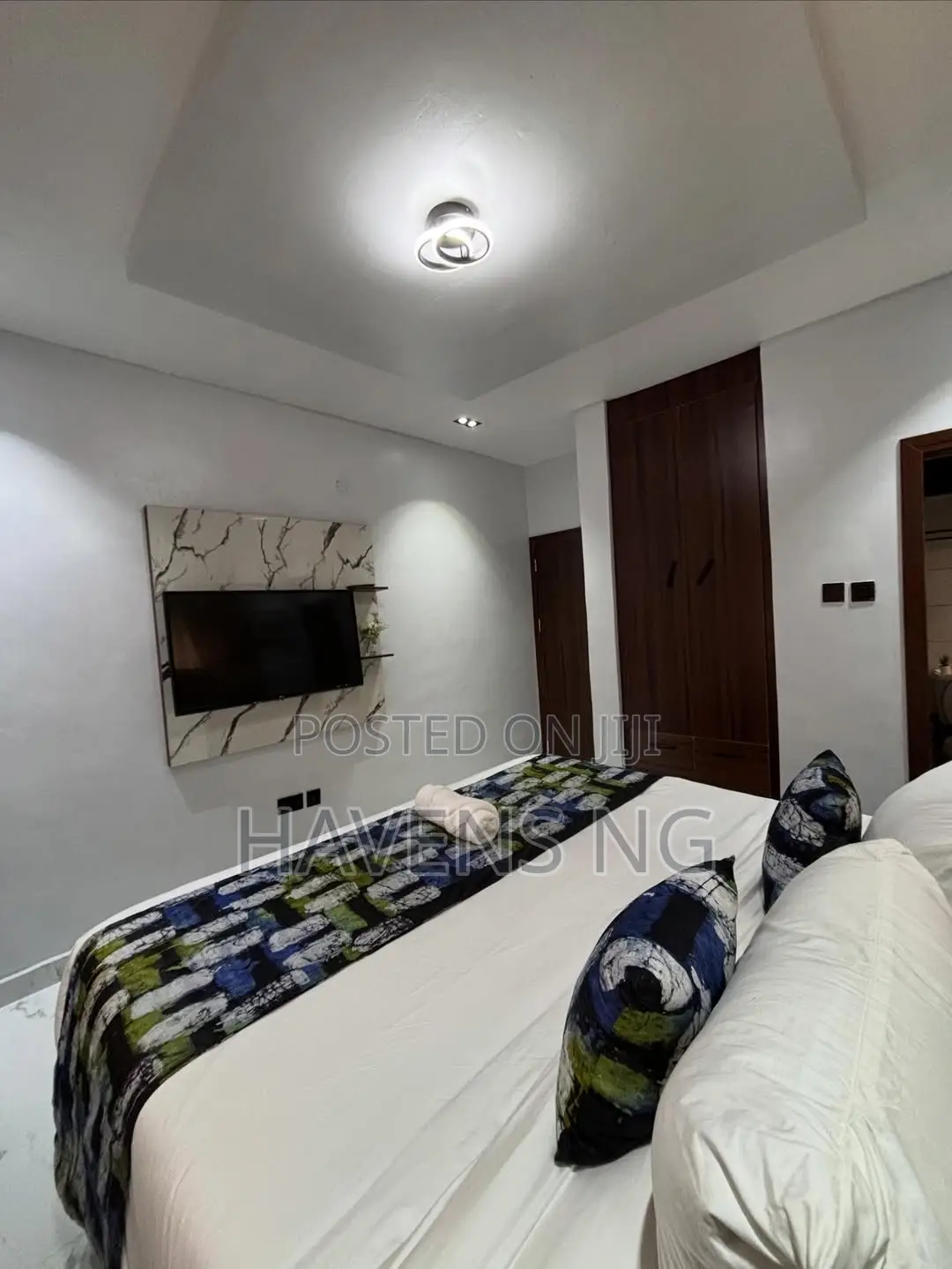Book This Stunning 1-Bedroom and Studio Apartments Now! in Airport Road / Ikeja
