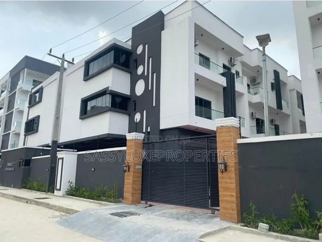Luxury 2 Bedroom Apartment With Pool,Snooker,Gym in Ikate