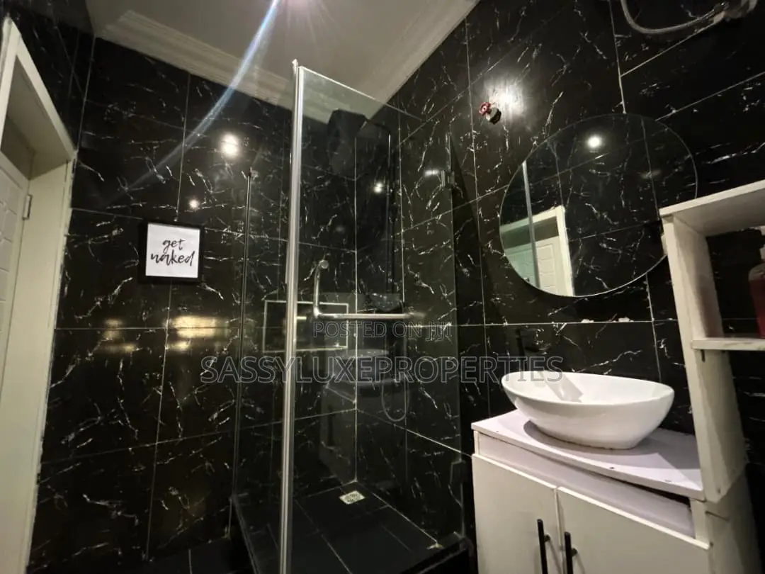 Luxury 1 Bedroom Apartment in Lekki Phase 1