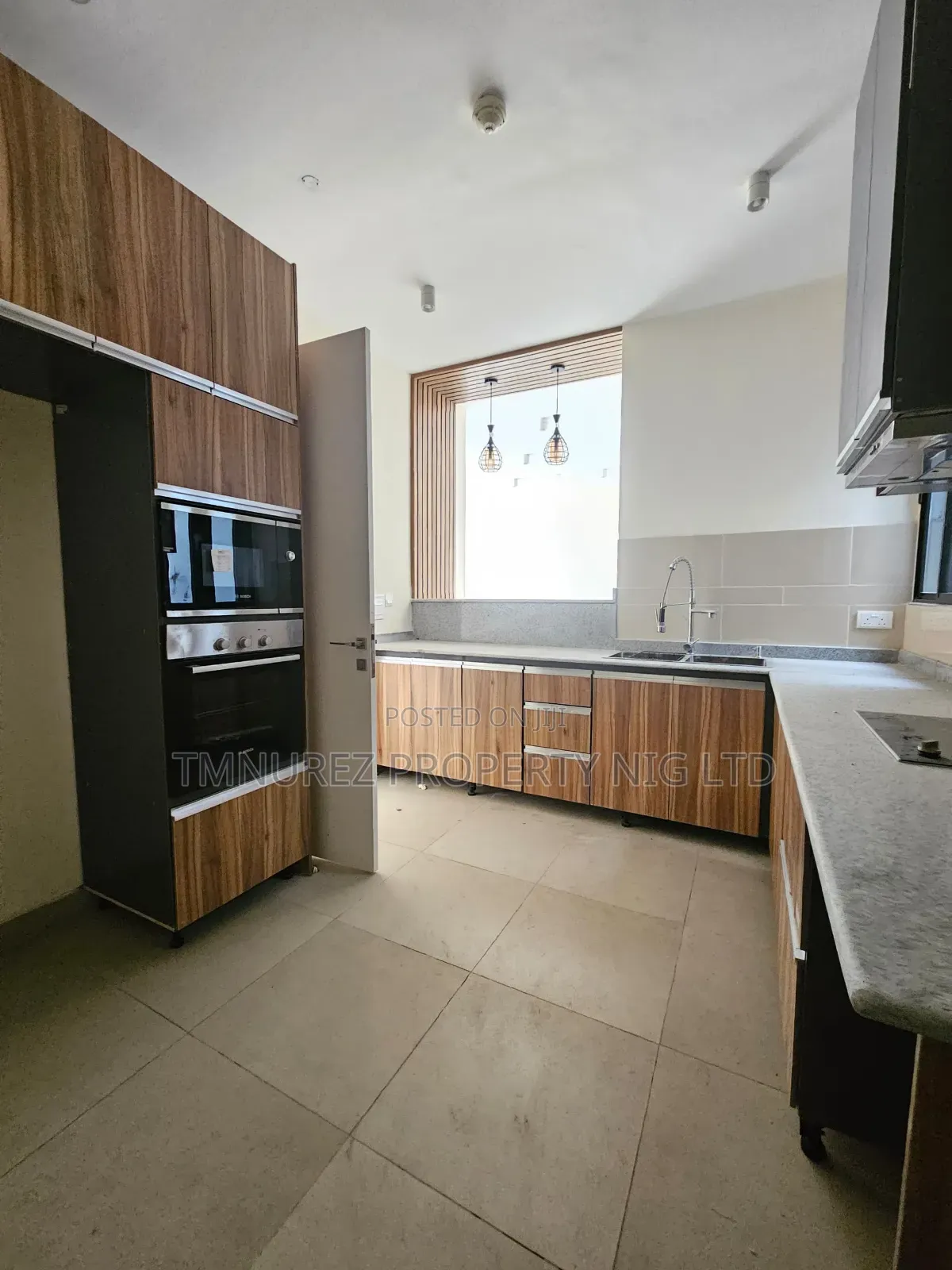 3bdrm Apartment in Lekki Phase1 for sale in Lekki Phase 1