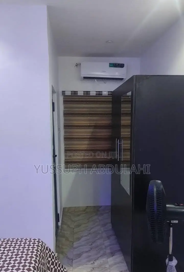 3 Bedrooms Surulere in Adelabu