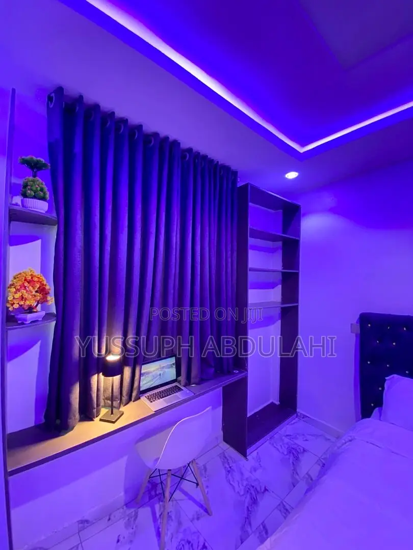 1 Bedroom Yaba in Adekunle
