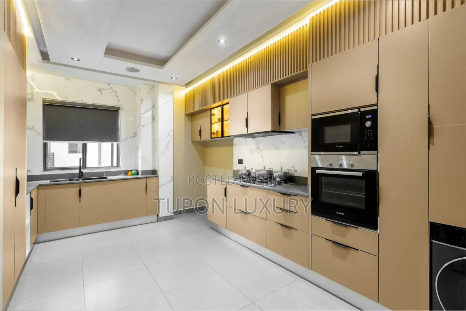 3 Bedroom With Private Cinema, Pool, Gym, Karaoke Etc in Banana Island