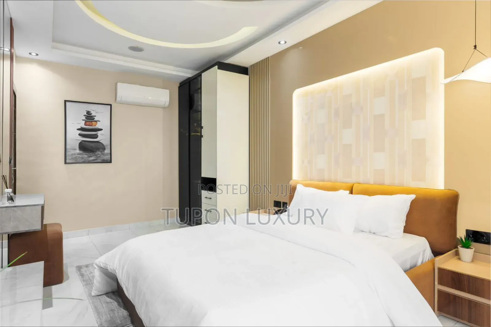 3 Bedroom With Private Cinema, Pool, Gym, Karaoke Etc in Banana Island