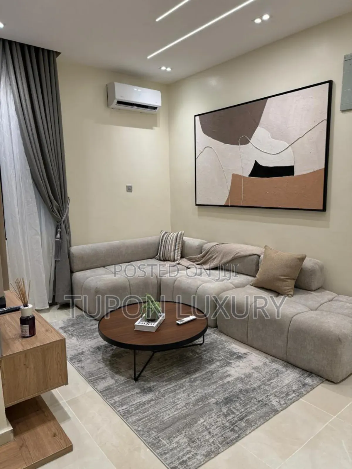 Luxury 2bed/3bed Terrace With Pool, Gym, Dinning Table and Bath-Tub in Ikate-Elegushi
