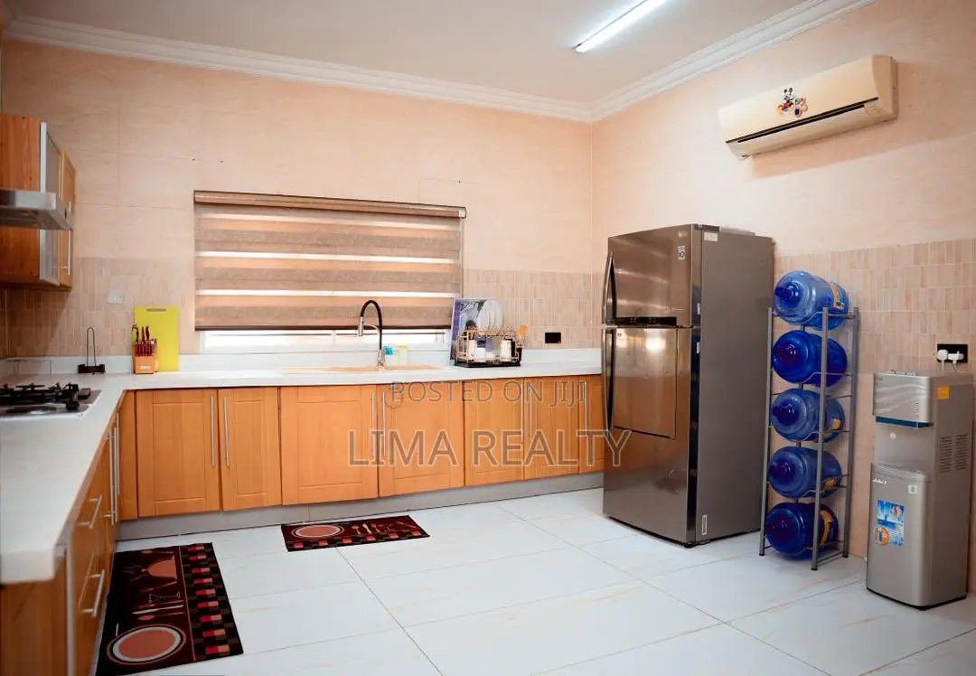 Eniville- 3 Bedroom Oniru in Idowu Taylor